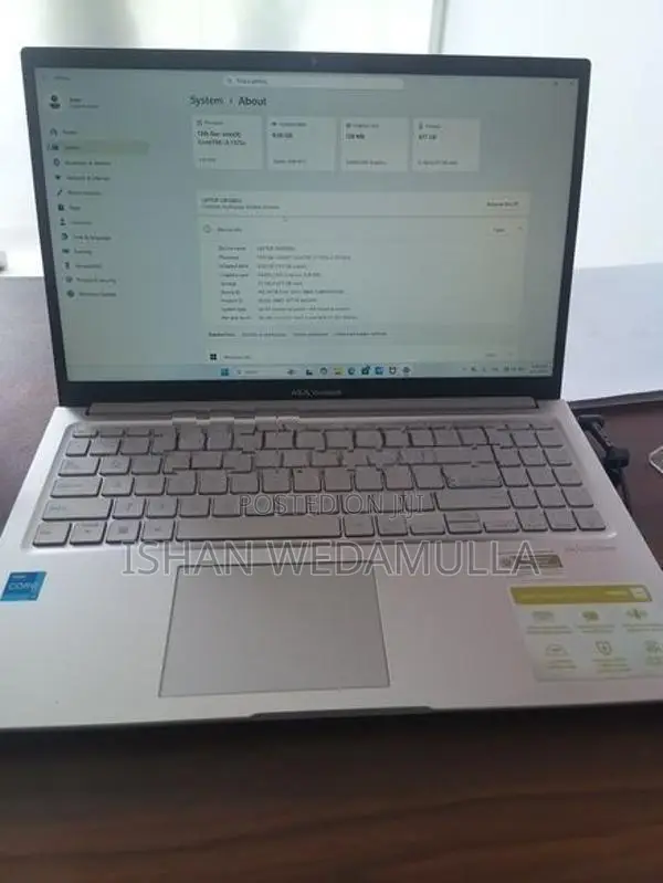 Asus i3 13th Gen