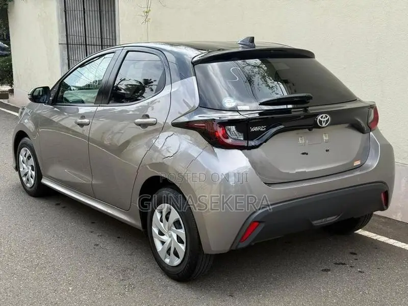 Toyota Yaris G 4Way 2025
