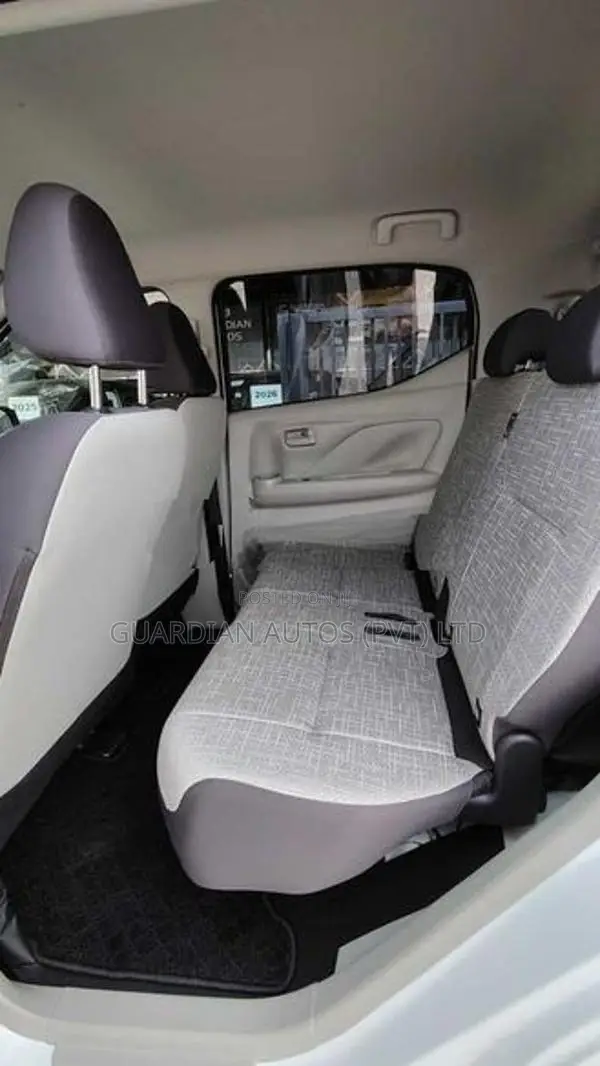 Mitsubishi eK Wagon M Grade 2024