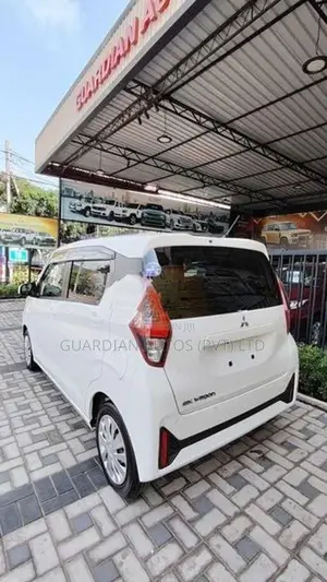 Mitsubishi eK Wagon M Grade 2024