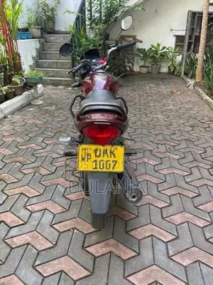 Honda CB Shine 2013