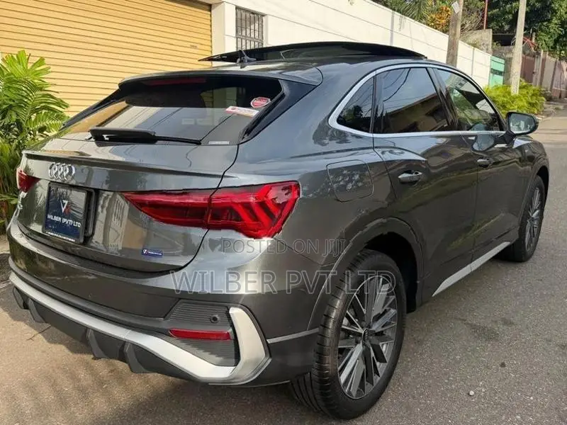 Audi A3 S-Line SUNROOF 2023