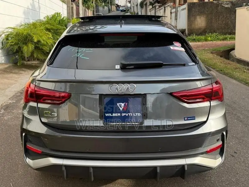 Audi A3 S-Line SUNROOF 2023