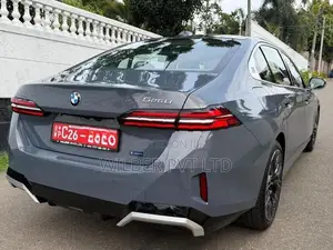 BMW 525i 525Li M-Sport 2025