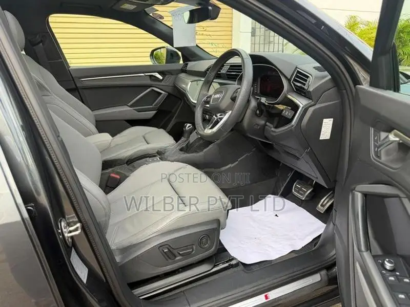 Audi A3 S-Line SUNROOF 2023