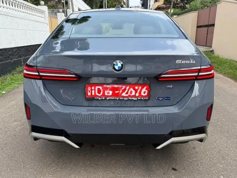 BMW 525i 525Li M-Sport 2025