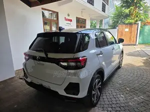 Toyota Raize Z Grade 4WD BSM 2025