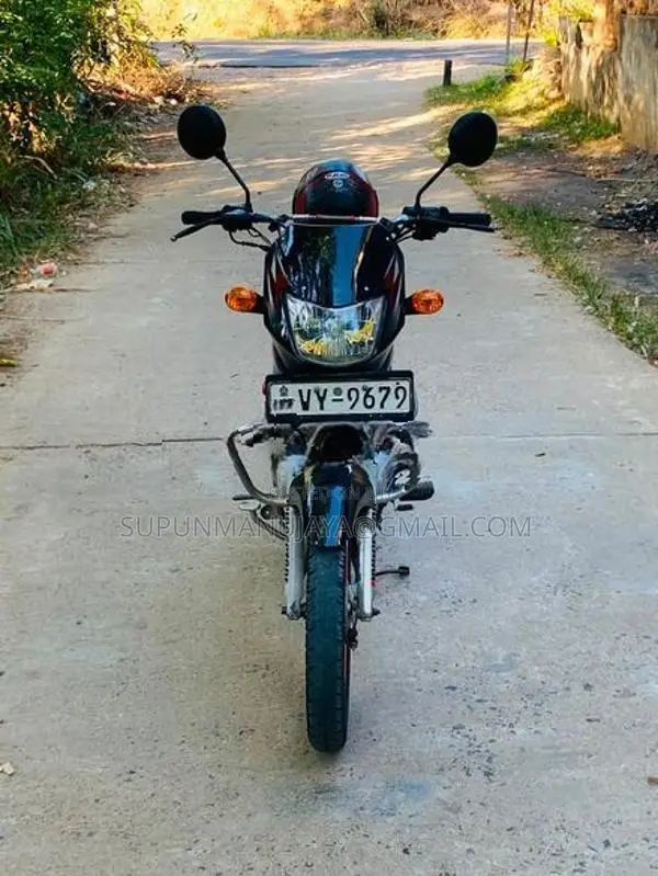Bajaj CT100 2010