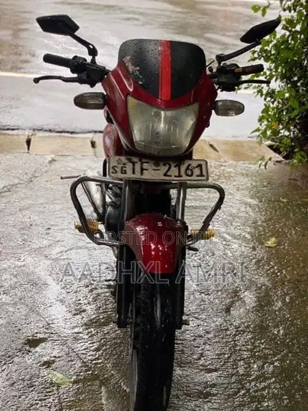 TVS Victor 2009