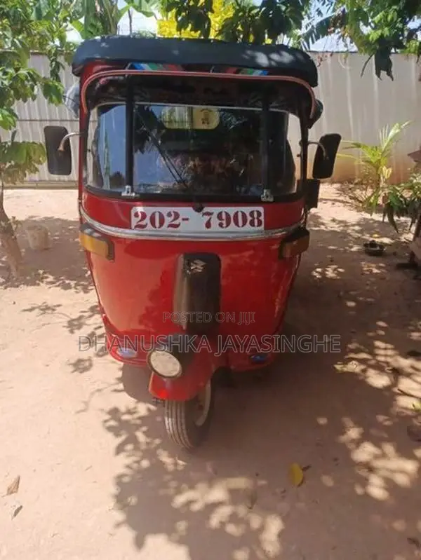 Bajaj RE 1996