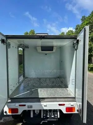 Nissan Clipper NT-100 Freezer 2023