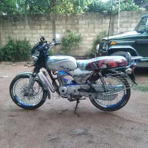 Bajaj Boxer 2005