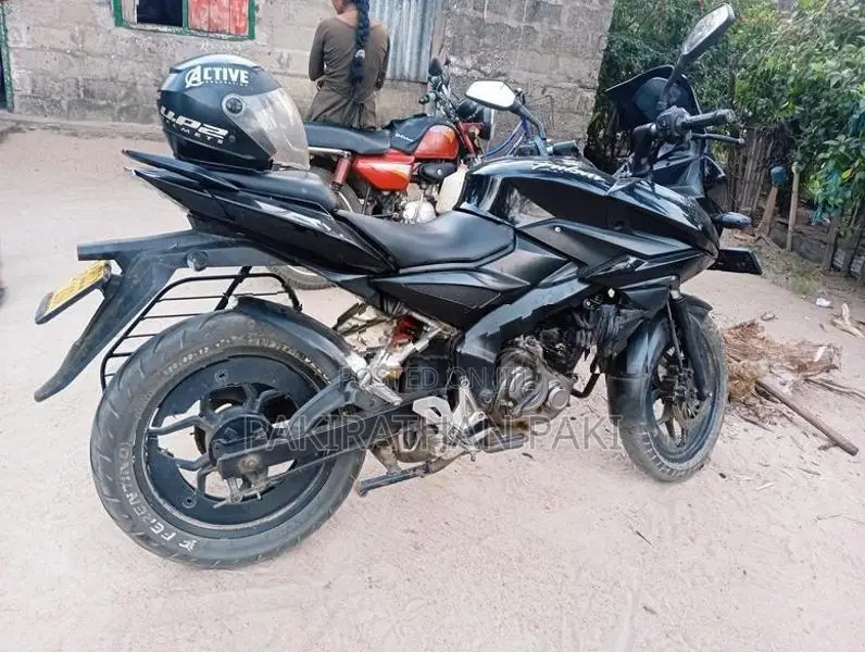 Bajaj Pulsar AS 150 2016