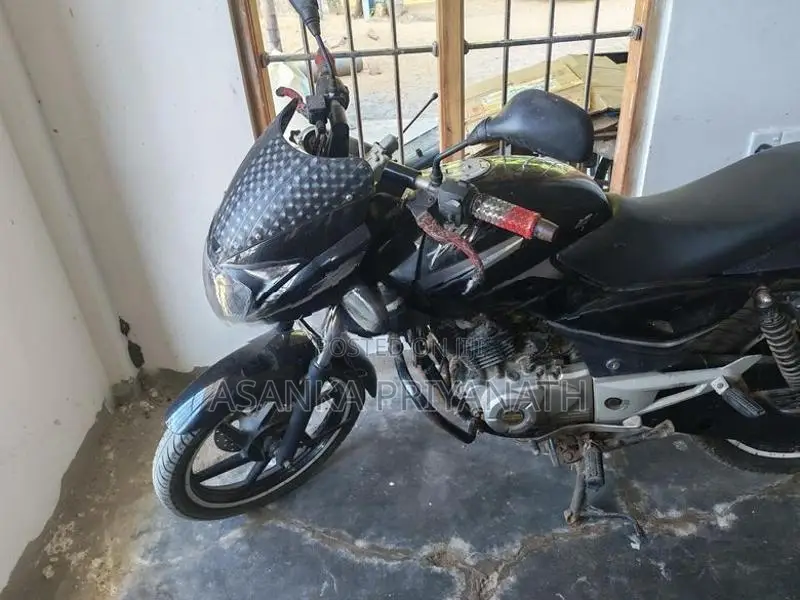 Bajaj Pulsar 150 2016