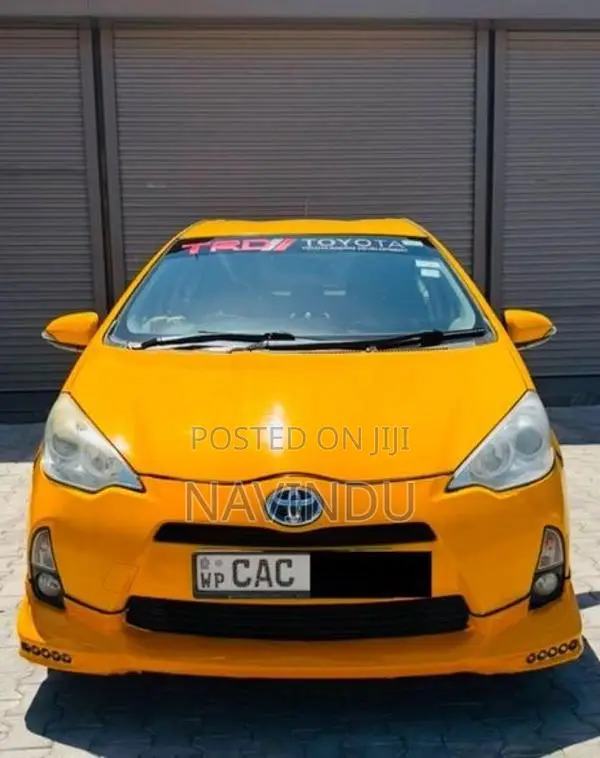 Toyota Aqua 2012