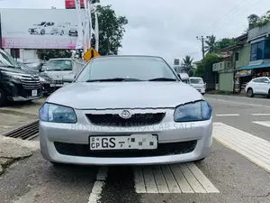 Mazda Familia 1999