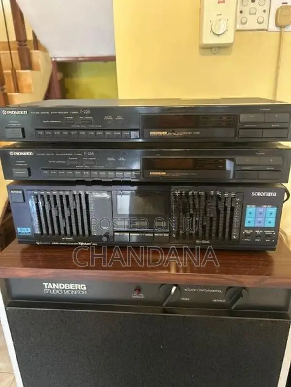 pioneer AM /FM tuners