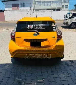 Toyota Aqua 2012