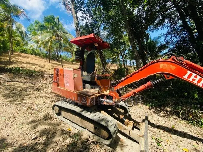 IHI 30 Excavator