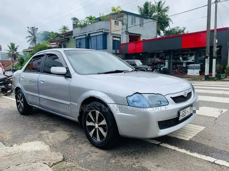 Mazda Familia 1999