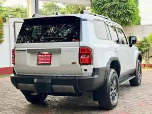 Toyota Land Cruiser Prado 250 2025