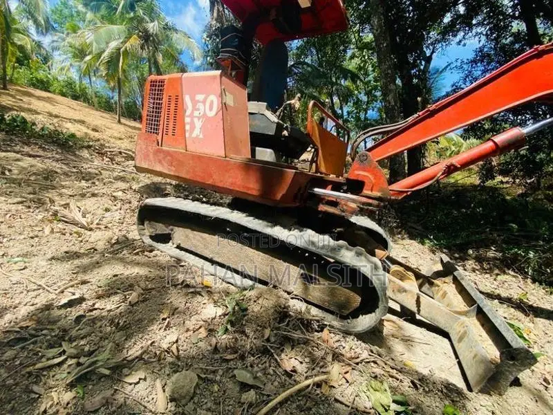 IHI 30 Excavator