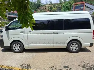 Toyota GDH 223B 2025