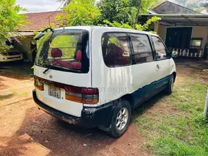 Nissan Serena C23 Auto 1992