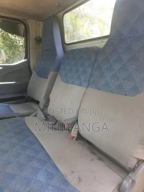 Mitsubishi Canter Lorry Cabin 24v