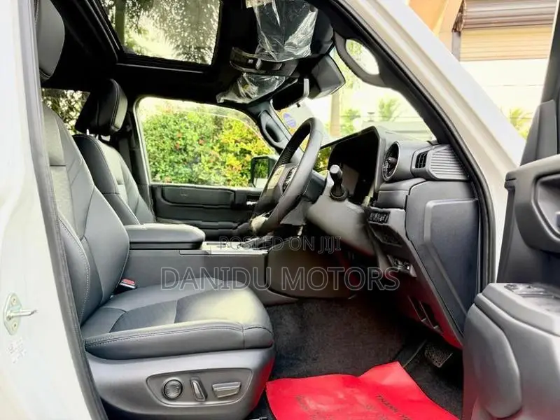 Toyota Land Cruiser Prado 250 2025