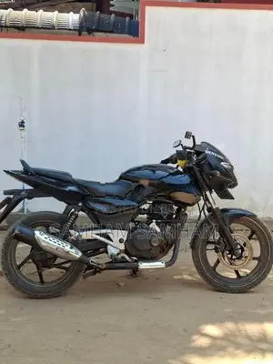Bajaj Pulsar 180 ondum illa 2011