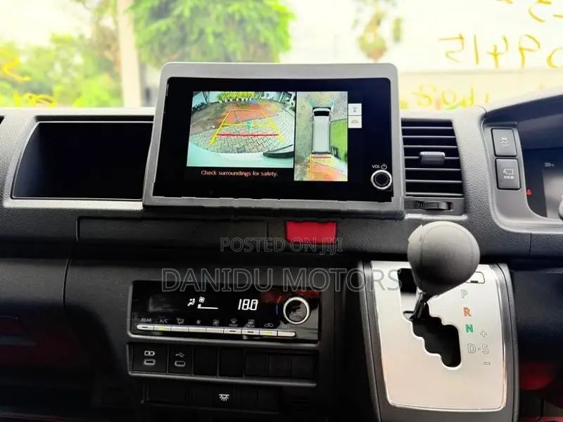 Toyota Regius 223-GDH High Roof 2026