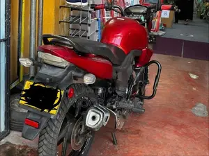Honda CB Trigger 2015