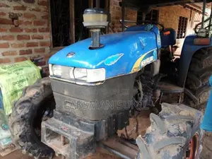 New Holland 4710 2018