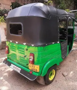 Bajaj RE 2009