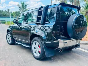 Land Rover Defender P300 X Dynamic Se 2023