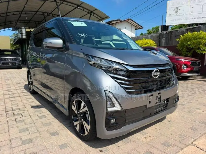 Nissan Dayz High Way Star G 2024