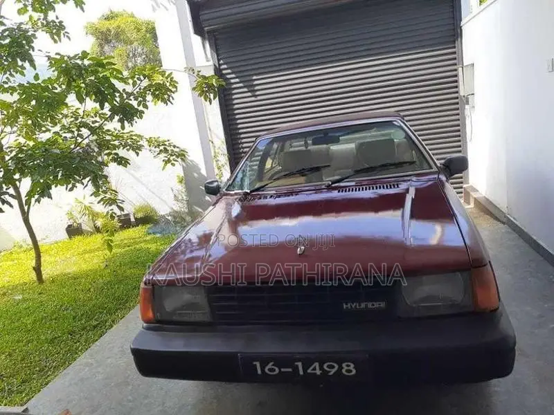 Hyundai Stellar 1989