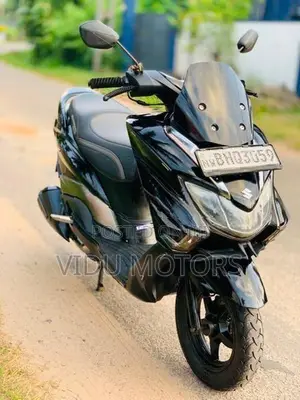Suzuki Burgman 2019