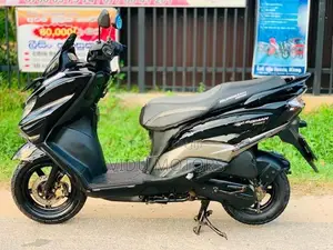Suzuki Burgman 2019
