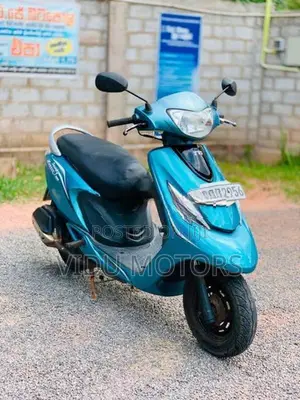 TVS Scooty Zest 2015