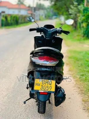 Suzuki Burgman 2019
