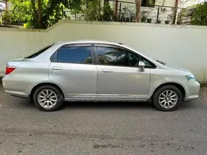 Honda Fit Aria 2008