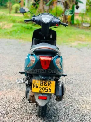 TVS Scooty Zest 2015