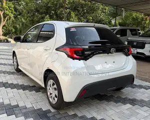 Toyota Yaris G LED BSM 2026