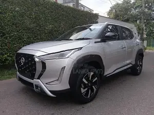 Nissan Magnite Tekna Plus 2025