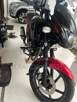 Bajaj Pulsar 150 2015