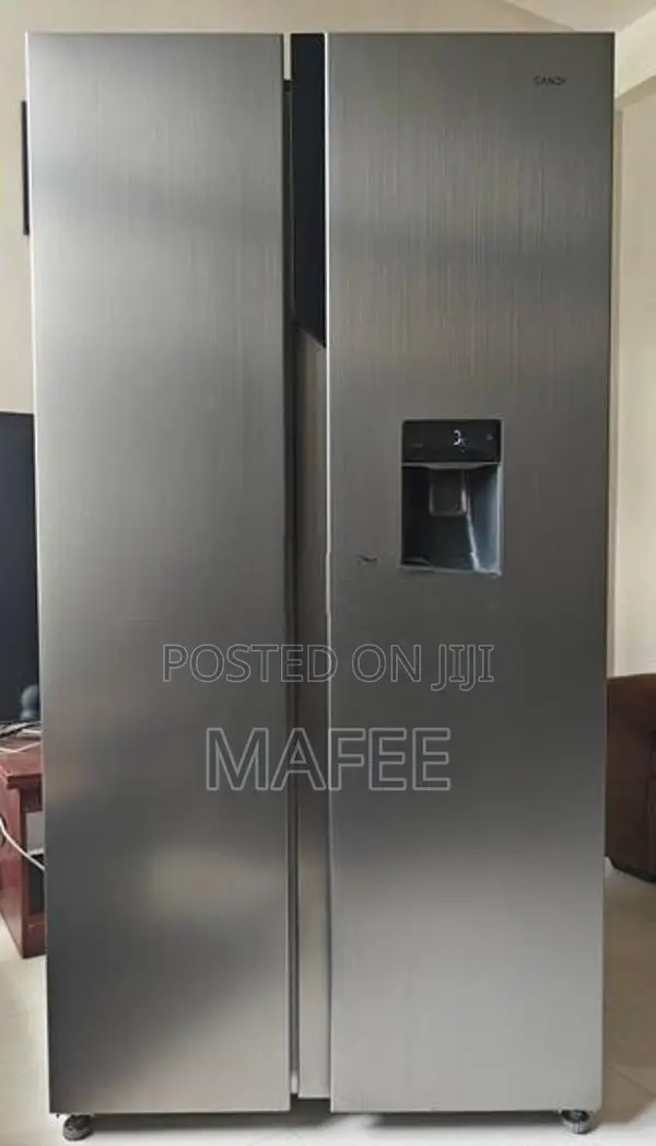Candy Side-by-Side Refrigerator with Water Dispenser —
