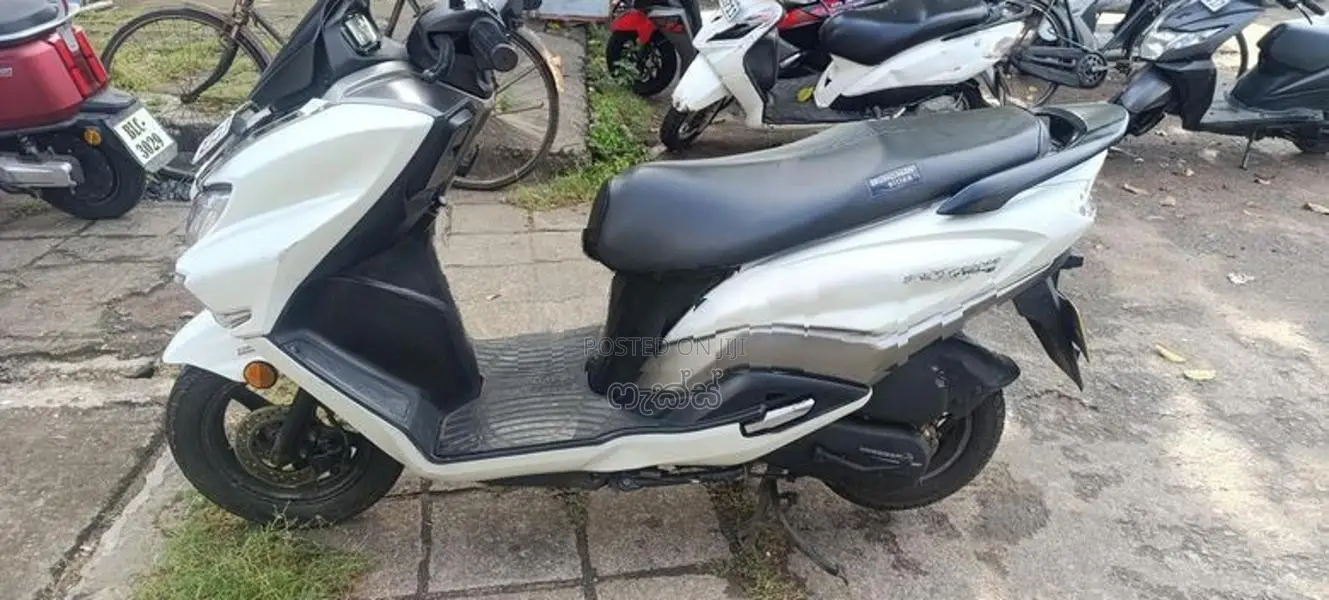 Suzuki Burgman 125 2020
