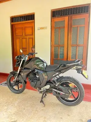 Yamaha FZ 2018